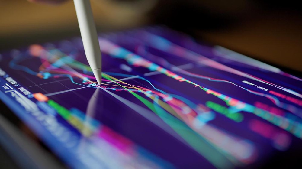 Awal Pekan Cerah, IHSG Sentuh Level 8.300-an