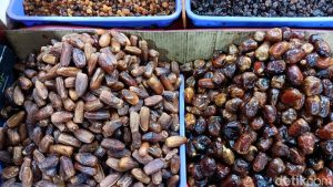Ramadan Berkah: Kurma Khalas dan Mesir Jadi Primadona di Tanah Abang, Harga Melonjak!