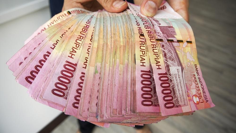 THR: Rezeki Nomplok atau Sekadar Mampir Lewat?