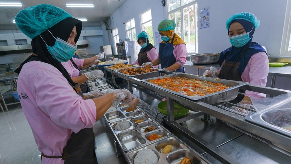 Program Makan Bergizi Gratis Diduga Jadi Lahan Bisnis, BGN Temukan Praktik 'Ternak Yayasan'