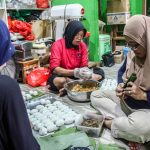 Ramadan Berkah: Omzet Bisnis Rumahan Mak Demplon Meroket