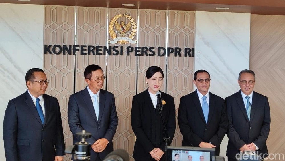 Ketua OJK Baru Janji Kawal Ketat Pasar Modal, Investor Diminta Cermati Fundamental